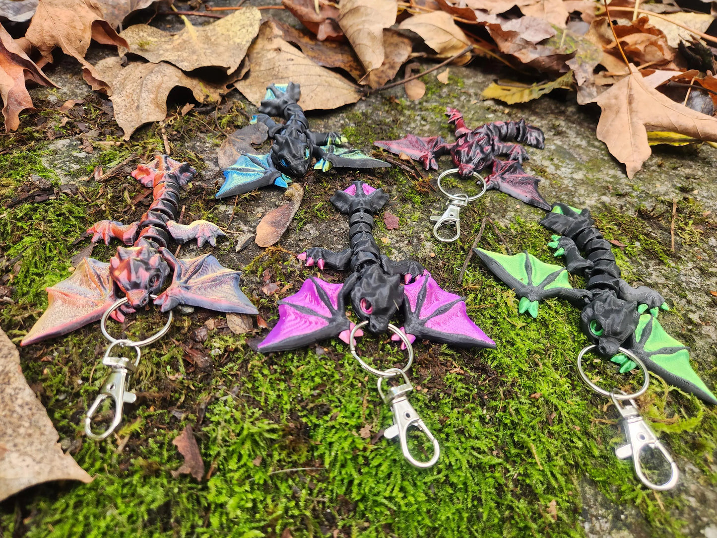 Adorable Wyvern Keychain, Unique 3D Articulated Trinket| Enchanting Dragon Keychain - Great accessory for handbags and backpacks.