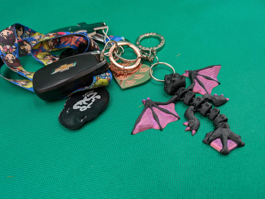 Adorable Wyvern Keychain, Unique 3D Articulated Trinket| Enchanting Dragon Keychain - Great accessory for handbags and backpacks.